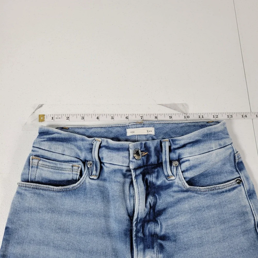 GOOD AMERICAN‎ High Rise Distressed Frayed Hem Light Wash Denim Jeans